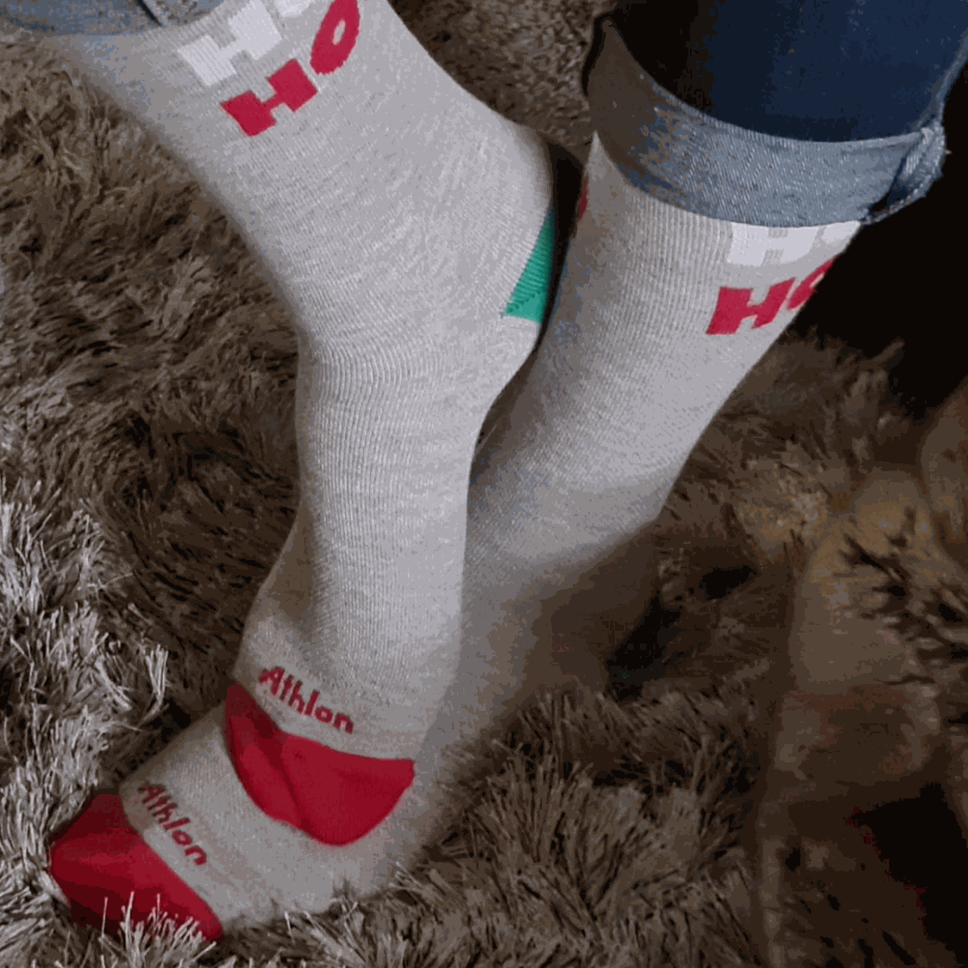 Medias de compresión navideñas, largas a la rodilla, diseño festivo, talón y puntera reforzados, tejido transpirable.